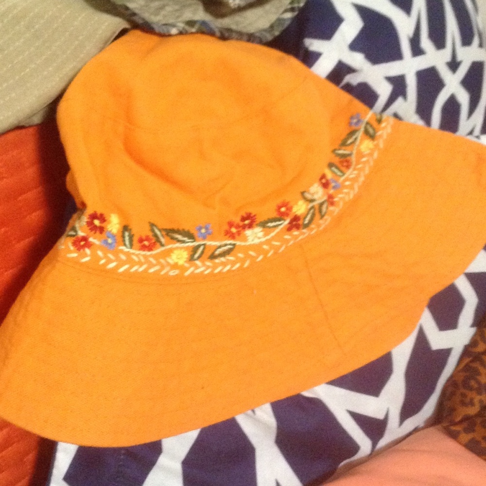 Various GAP fishermen hats m/l